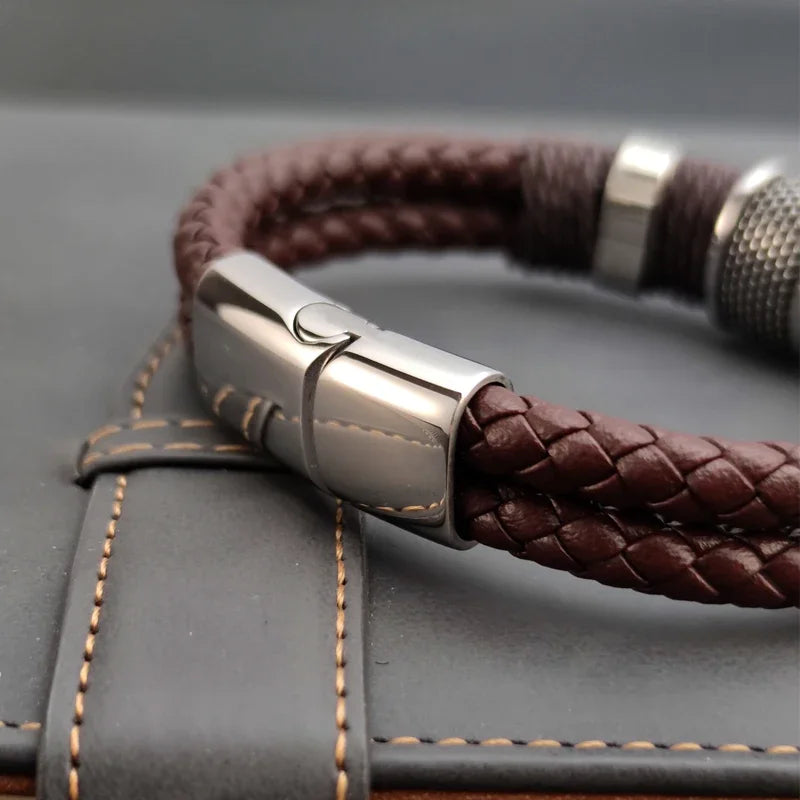 Pulsera para hombre de cuero - Marrón, diseño multicapa de acero inoxidable, elegante y duradero