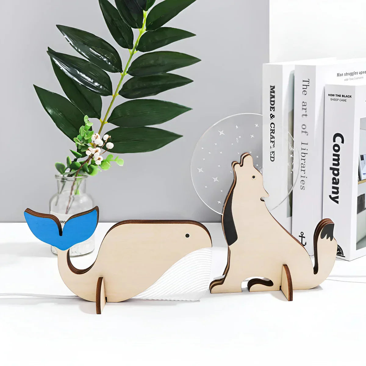 WildGlow Wooden Animal Table Lamp - Magical Night Light for Children's Rooms