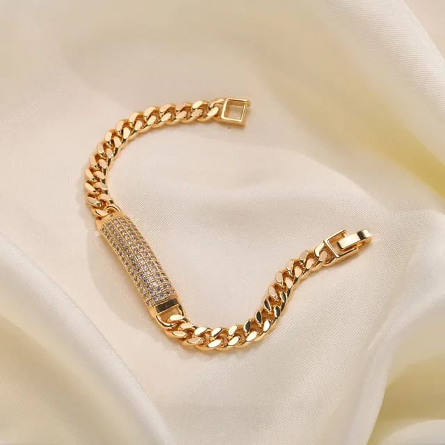 Jessica Armband – Gouden Armband met Fonkelende Stenen