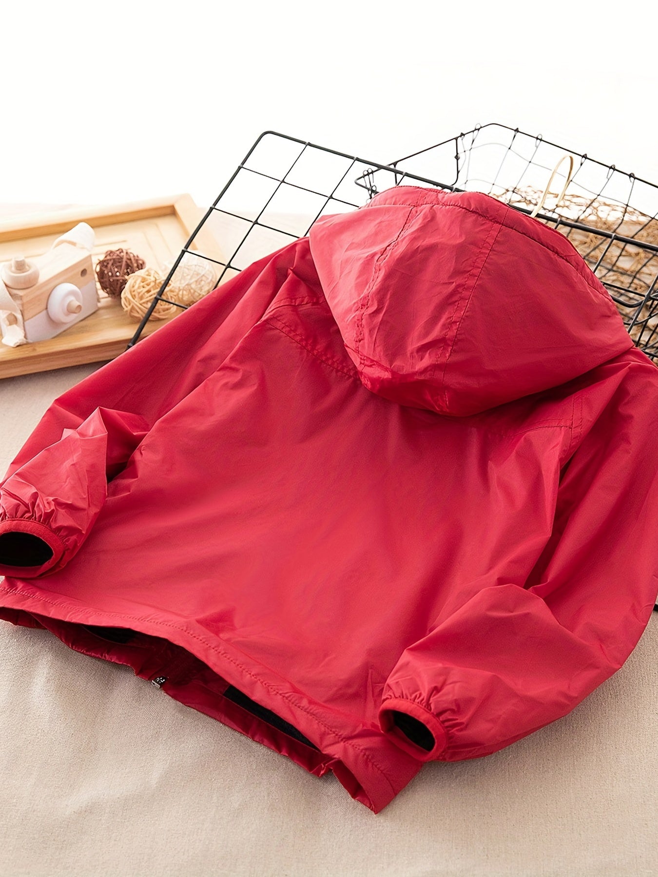 Jelle – Boys' Raincoat with Hood – Stylish, Practical & Weatherproof
