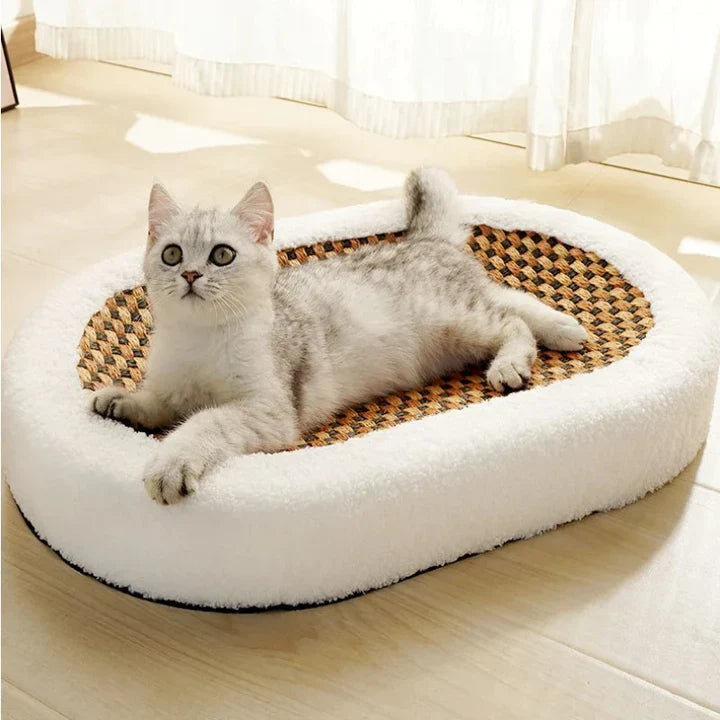 ScratchHaven – Cat tree wood & sisal with resting surface – for cats at home