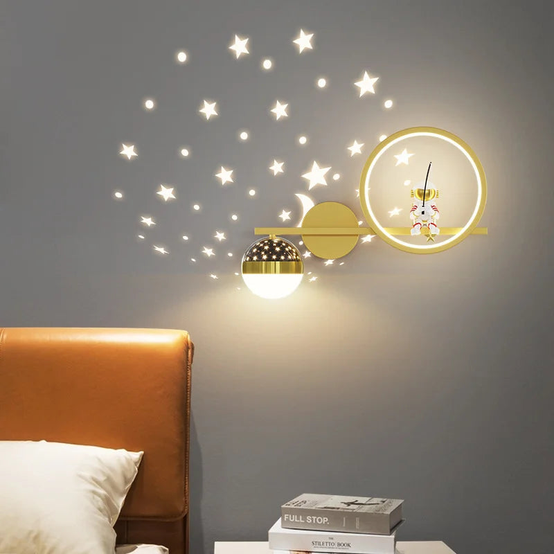 TinyGlow – Moderne Wandlamp voor Kinderen – Zacht Licht & Kindvriendelijk Design