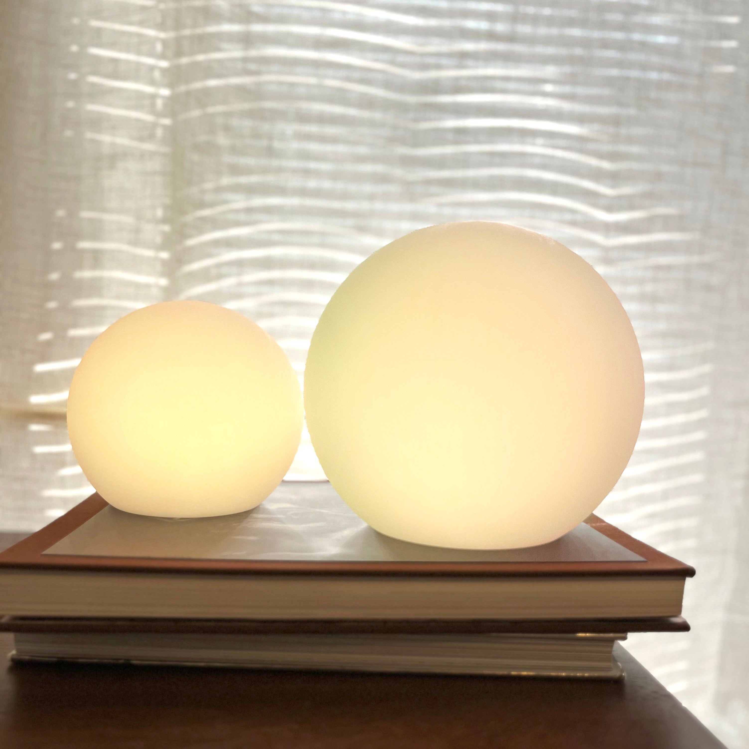 Celoria – Wireless LED Moon Lamp with 16 Colors and Battery