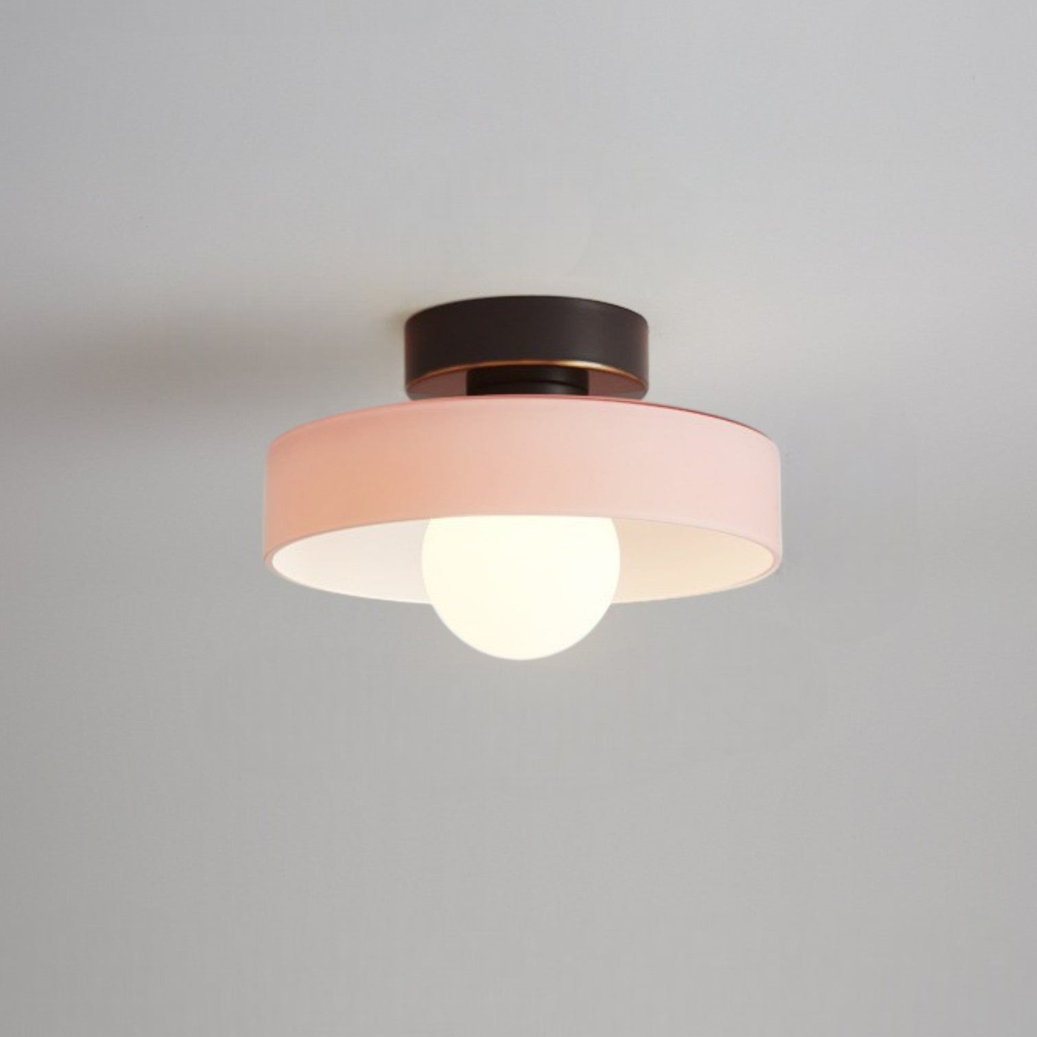 Maisoné – Bauhaus plafondlamp Frans design – Glas & messing E27