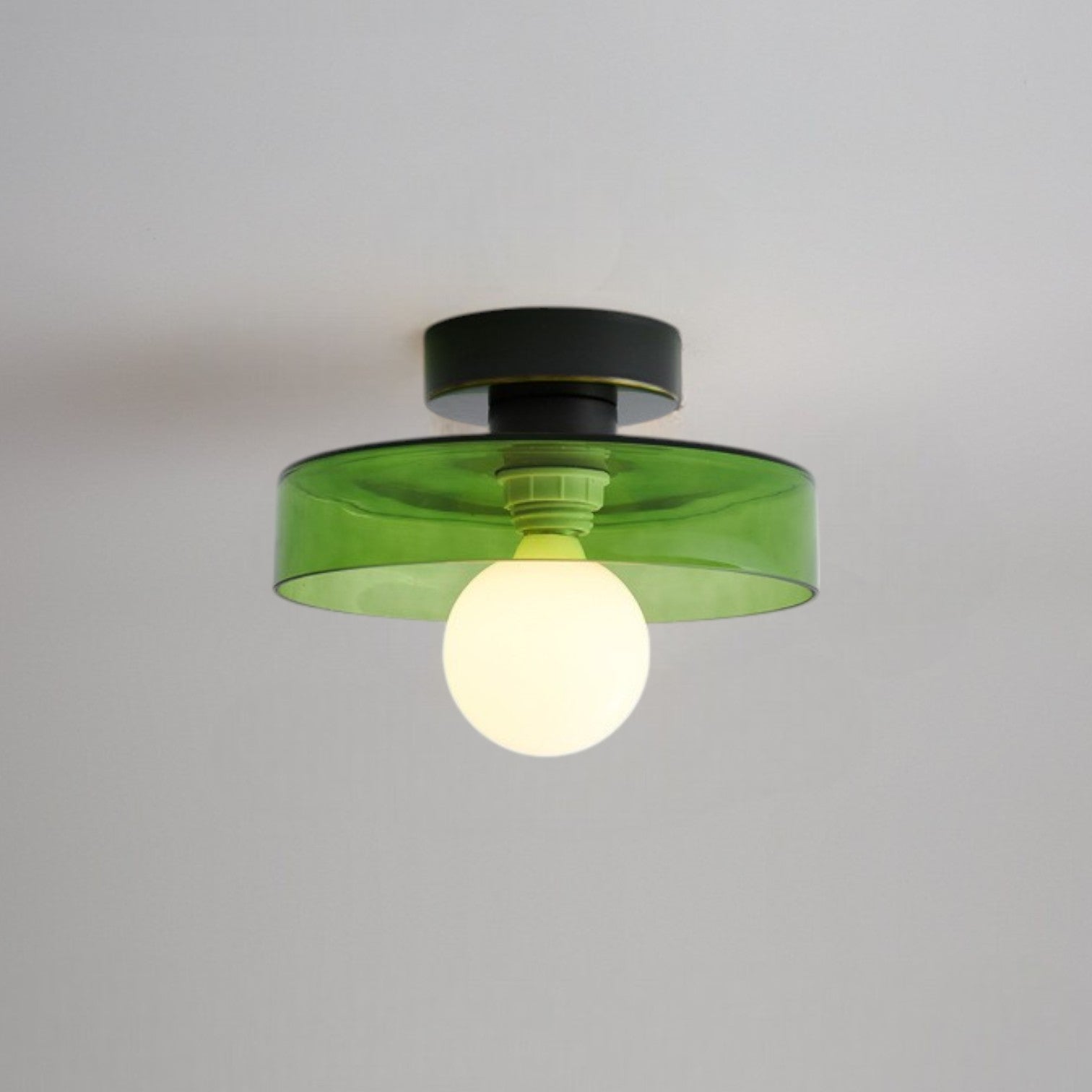 Maisoné – Bauhaus plafondlamp Frans design – Glas & messing E27