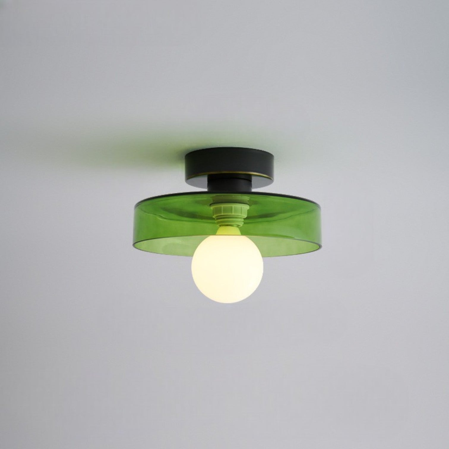 Maisoné – Bauhaus plafondlamp Frans design – Glas & messing E27