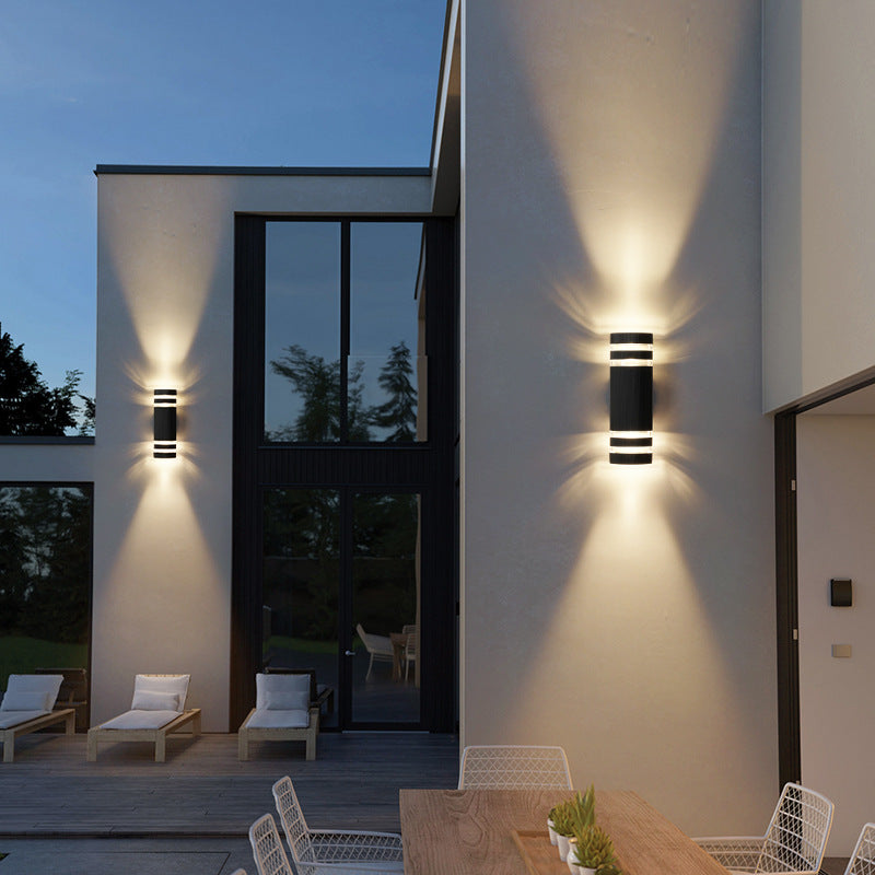 Lumora – Outdoor wall lamp 2-way light beam – Aluminum & glass E27