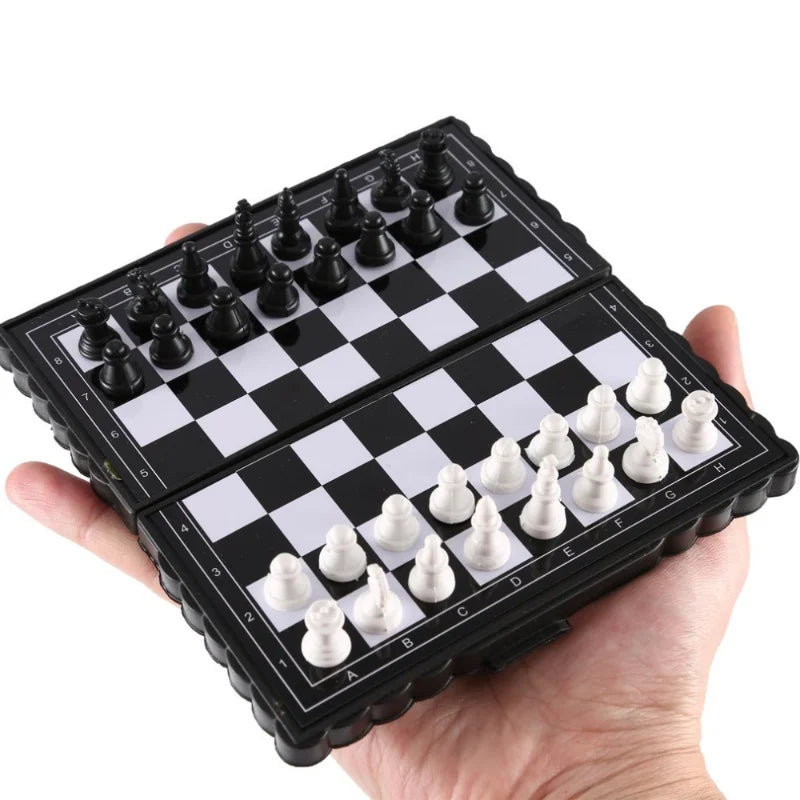 Minovix Kinder Schaakspel – Magnetisch & Opvouwbaar Schaakbord van Kunststof voor Reizen & Educatief Spel
