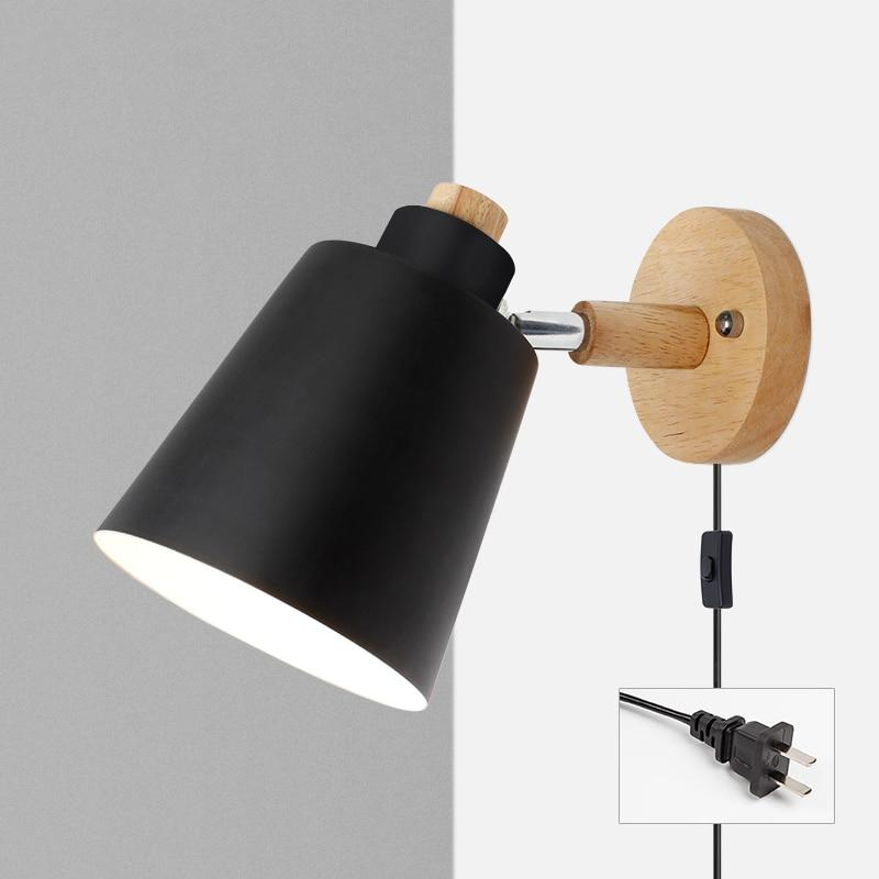 Verano – Rotatable reading lamp made of wood and metal with plug connection