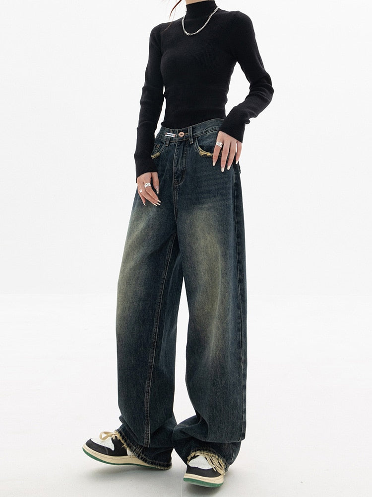 Lena – Baggy Y2K-jeans met hoge tailleband en vintage streetwear-stijl