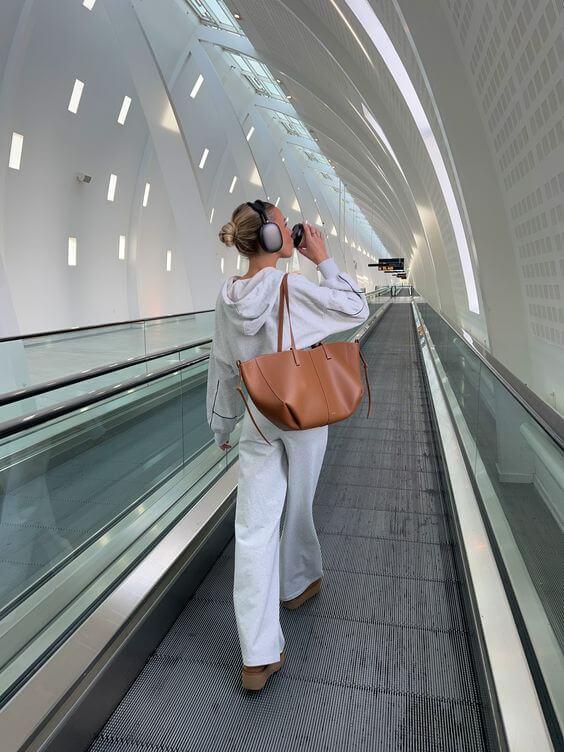 Lara Tote Bag – Vintage Leren Tas met Tijdloze Stijl en Ruimte