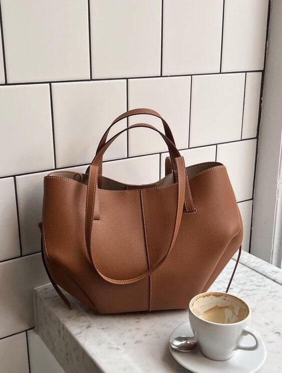 Lara Tote Bag – Vintage Leren Tas met Tijdloze Stijl en Ruimte