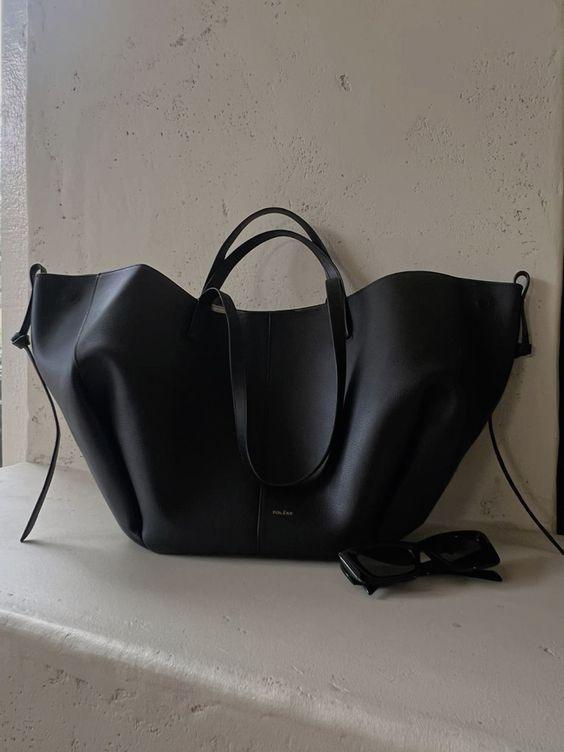 Lara Tote Bag – Vintage Leren Tas met Tijdloze Stijl en Ruimte
