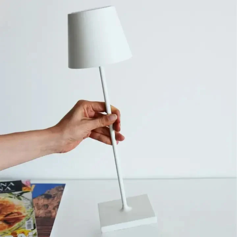 LumiFlex – Lámpara de mesa LED inalámbrica con control táctil – Recargable