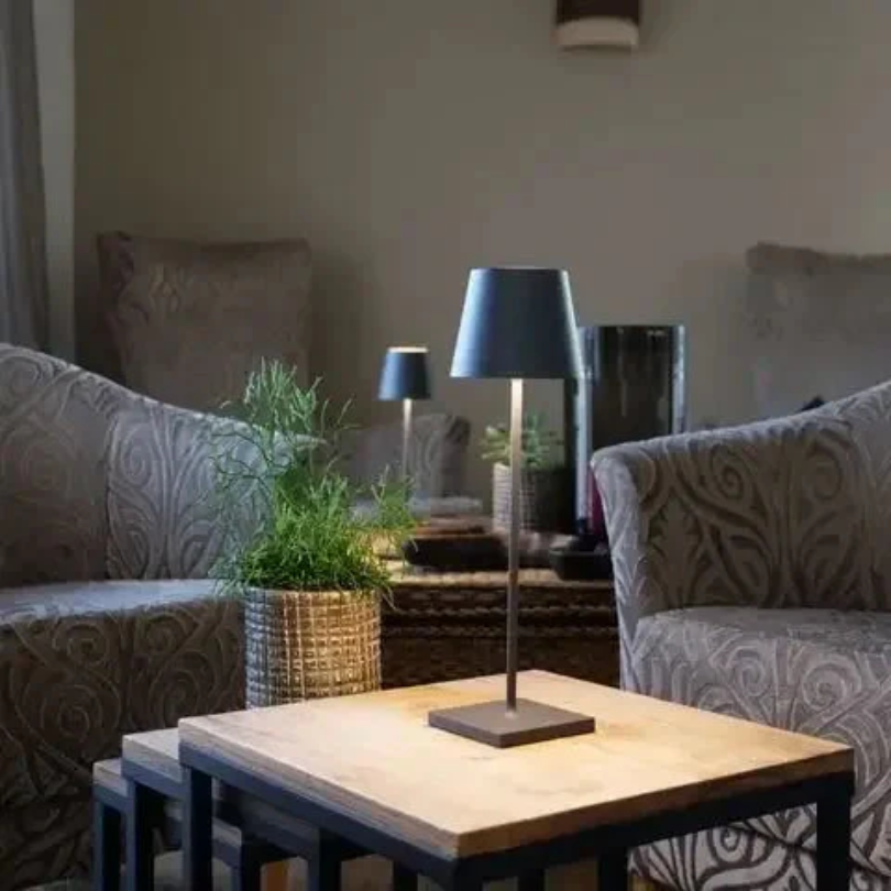 LumiFlex – Lámpara de mesa LED inalámbrica con control táctil – Recargable