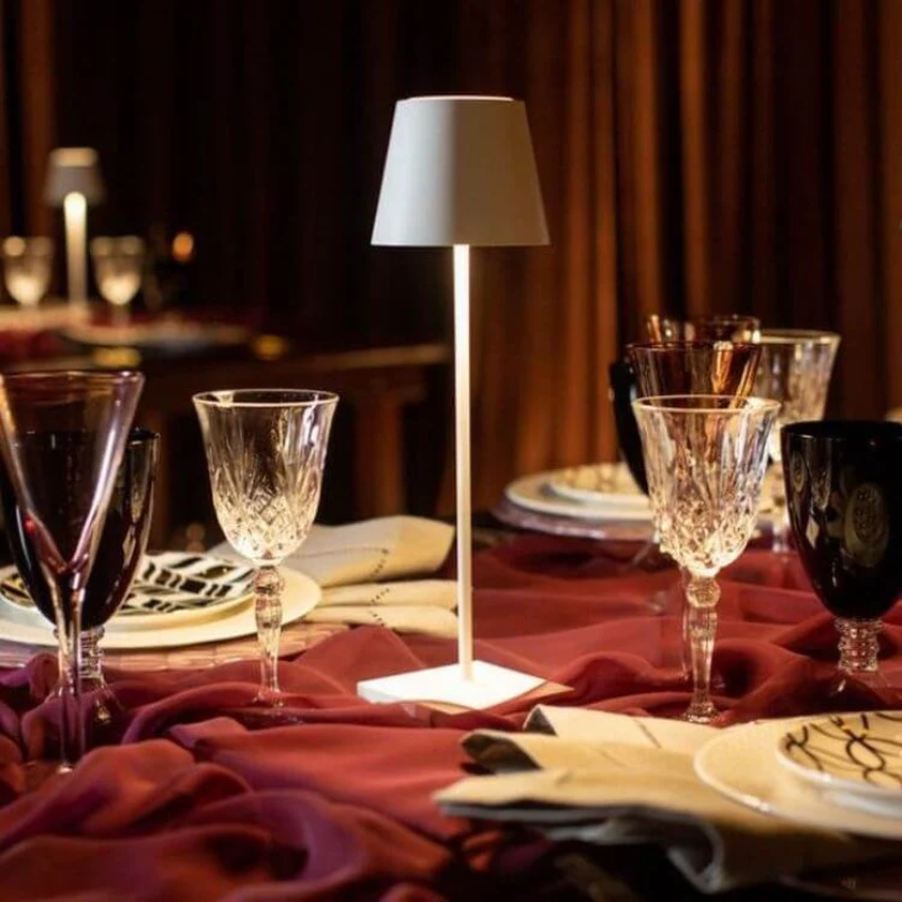 LumiFlex – Lámpara de mesa LED inalámbrica con control táctil – Recargable