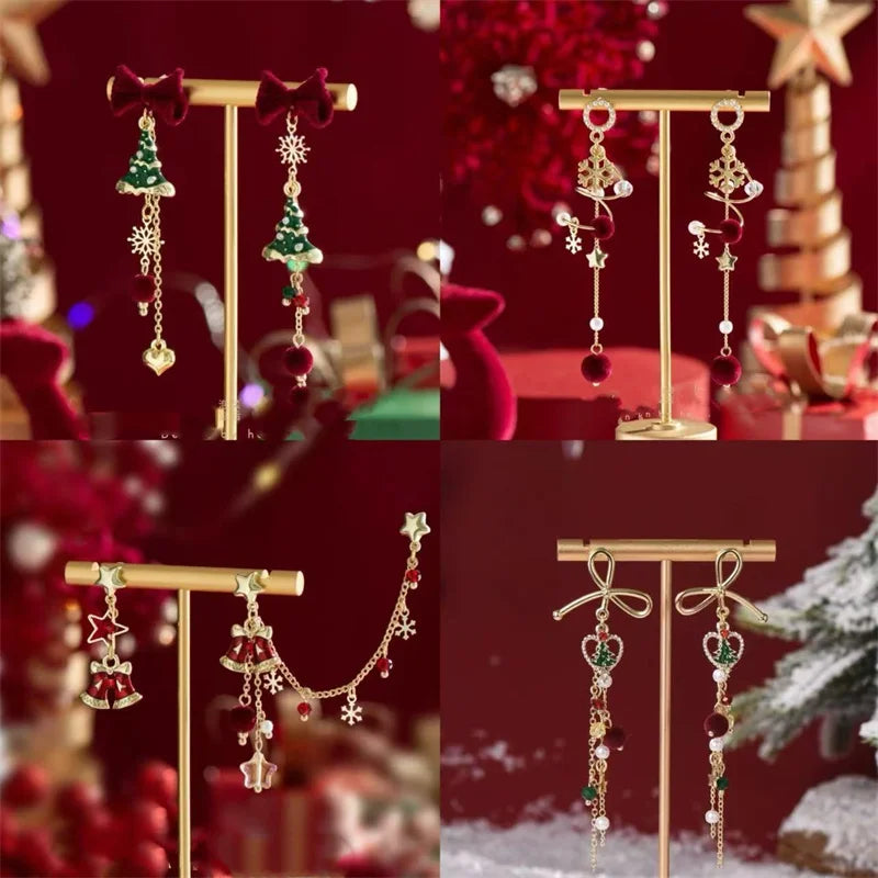 EverGlow – Vintage Christmas Tree Earrings with Bow, Green & Gold