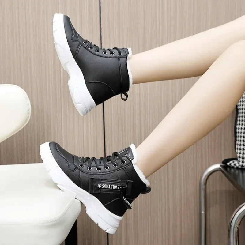 Elara – Botas de invierno para mujer impermeables con forro cálido y plataforma