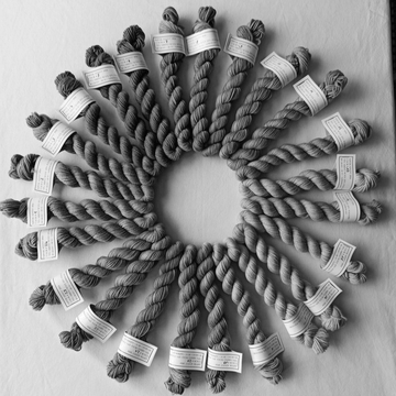 WoolenJoy – Advent calendar with 25 wool surprises – Holidays