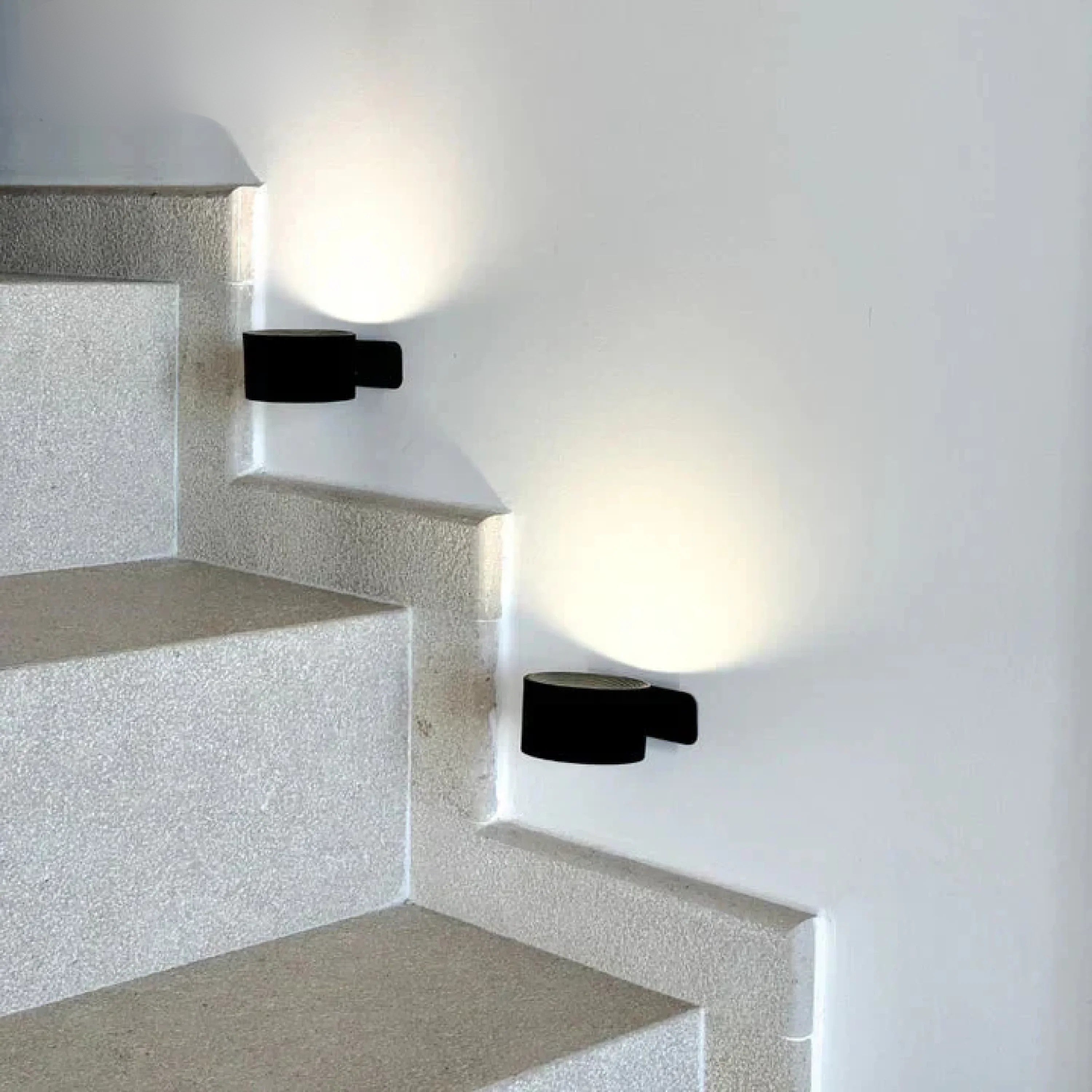 Furendi – Lámpara de pared recargable inalámbrica 360° – Iluminación interior y exterior