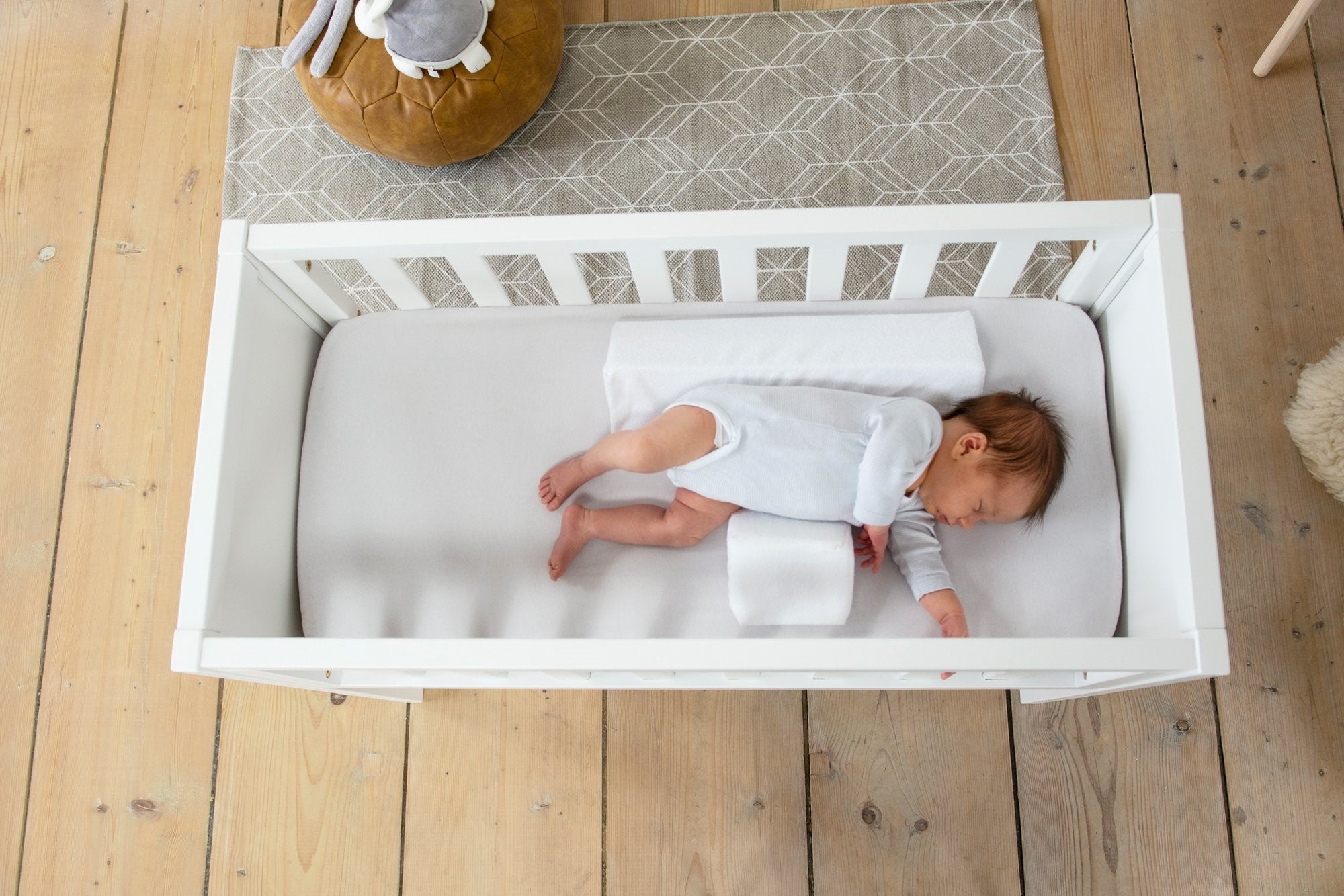 Baby anti-rol wigkussen - Comfortabele 45° slaappositie, gemakkelijk wasbaar