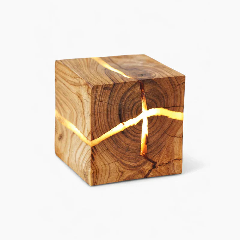 CrackLumen – Rustic table lamp with unique glass design
