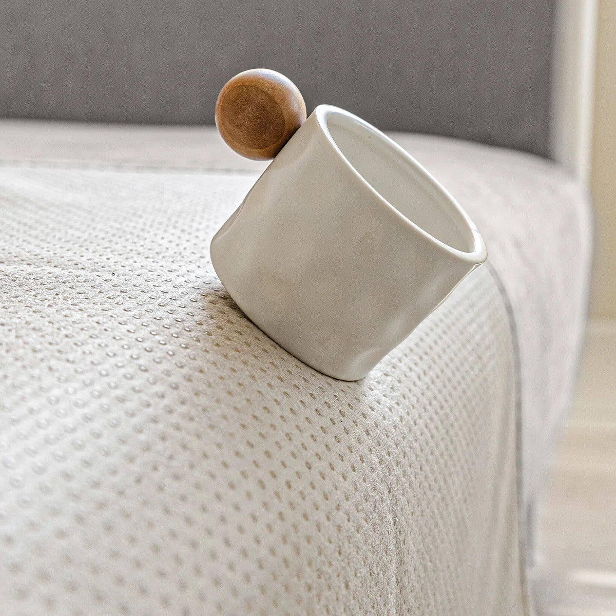 Furnora – Antique armchair cover made of chenille – Stylish & durable