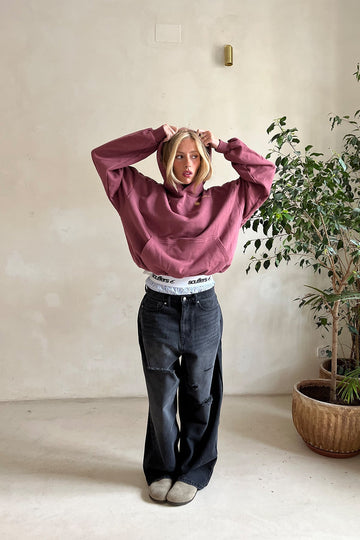 HeartWear – Lotte Hoodie | Symbool van Zelfliefde & Tijdloos Comfort