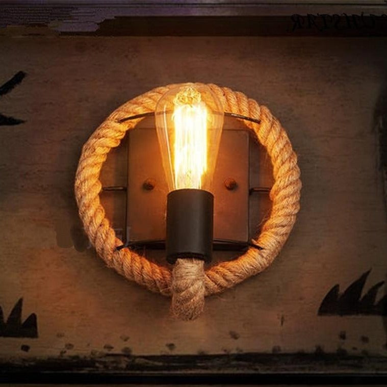 RusticRope – Vintage Rope Wall Lamp – Industrial Iron Retro Lighting