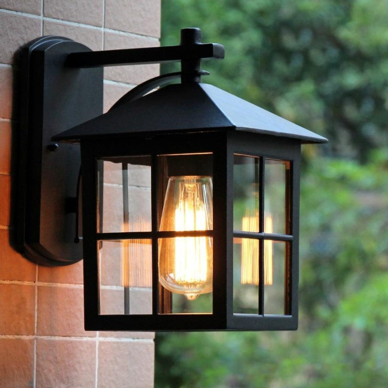 Lanterro – Classic outdoor wall lamp – Weather-resistant metal E27