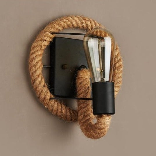 RusticRope – Vintage Rope Wall Lamp – Industrial Iron Retro Lighting